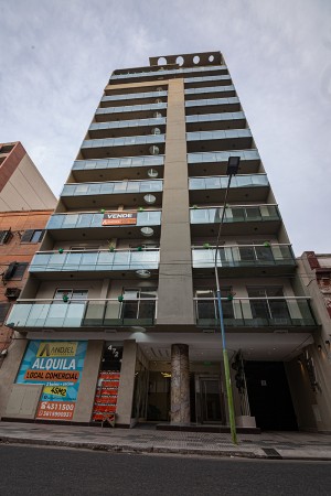 1 Dormitorio B con patio - Edificio Miraggio