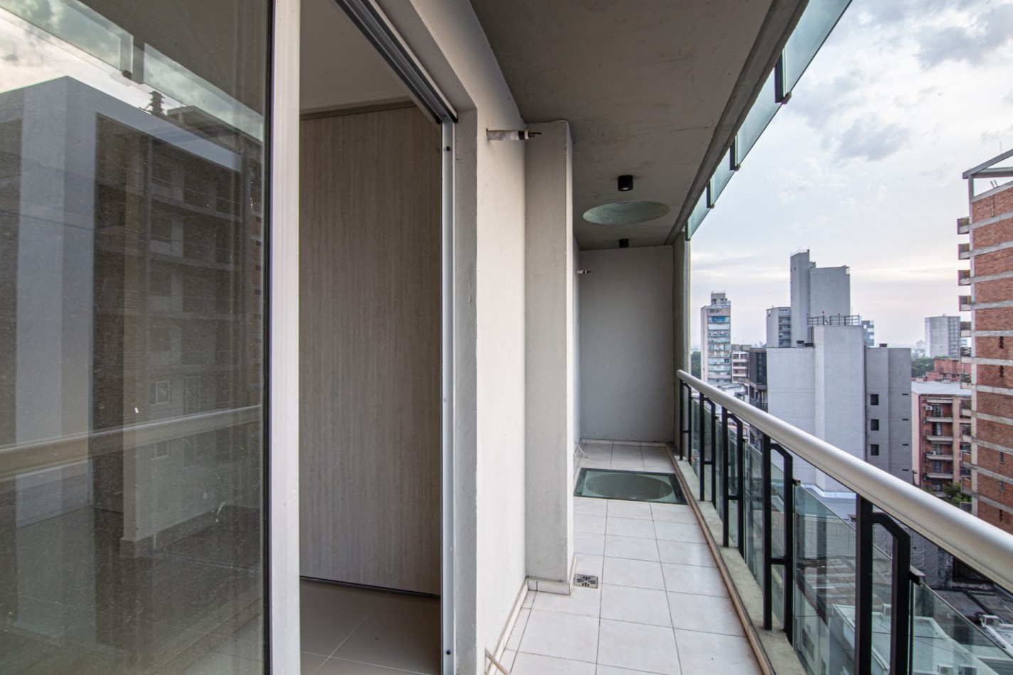 1 Dormitorio D - Edificio Miraggio